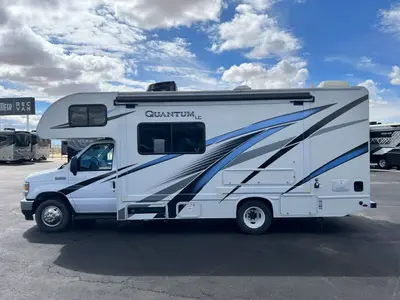 2023 Thor Motor Coach Quantum photo 28