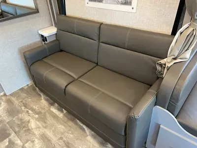 2023 Thor Motor Coach Quantum photo 10