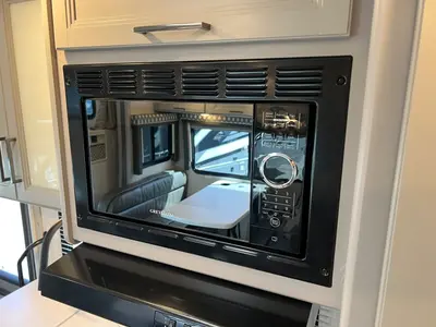 2023 Thor Motor Coach Quantum photo 16