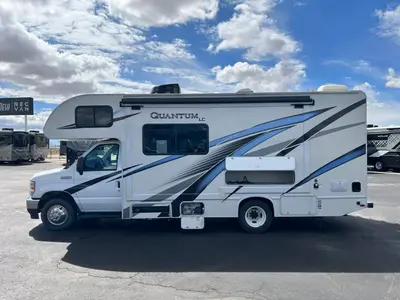 2023 Thor Motor Coach Quantum photo 29