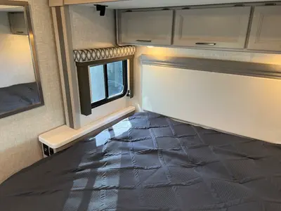 2023 Thor Motor Coach Quantum photo 11