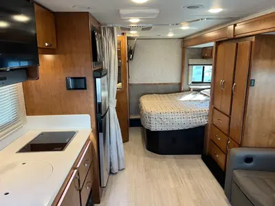 2022 Renegade Villagio photo 5