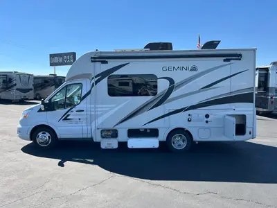 2023 Thor Motor Coach Gemini photo 26