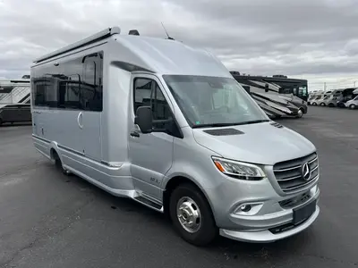 Used 2021 Airstream Atlas Murphy Suite