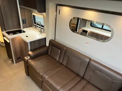 2021 Airstream Atlas photo 5