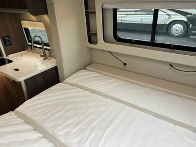 2021 Airstream Atlas photo 8