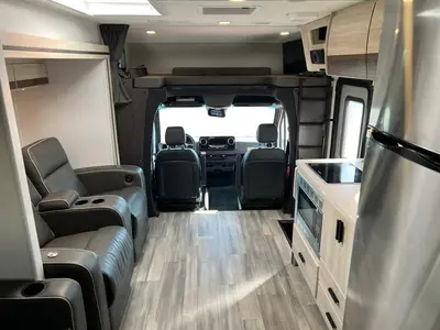 2023 Forest River Sunseeker photo 3