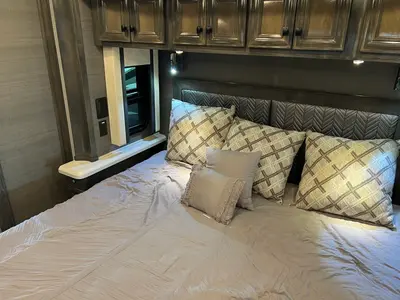 2022 Tiffin Motorhomes Allegro BUS photo 24