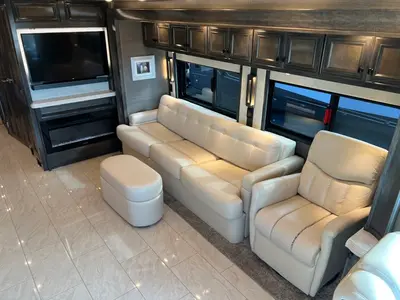 2022 Tiffin Motorhomes Allegro BUS photo 6