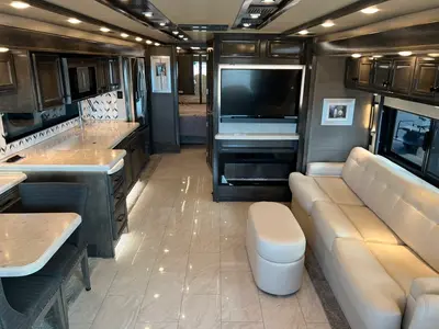 2022 Tiffin Motorhomes Allegro BUS photo 5