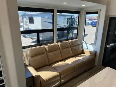 2024 Brinkley Brinkley G 3500 photo 6