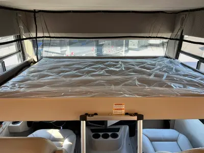 2025 Thor Motor Coach Resonate photo 4