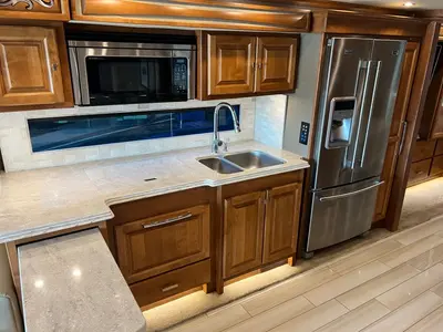 2019 Tiffin Motorhomes Phaeton photo 13