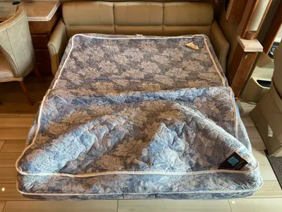 2019 Tiffin Motorhomes Phaeton photo 8