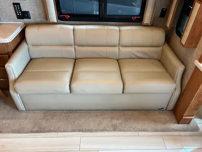 2019 Tiffin Motorhomes Phaeton photo 7