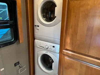 2019 Tiffin Motorhomes Phaeton photo 26
