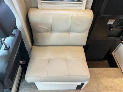 2025 Winnebago Ekko photo 13