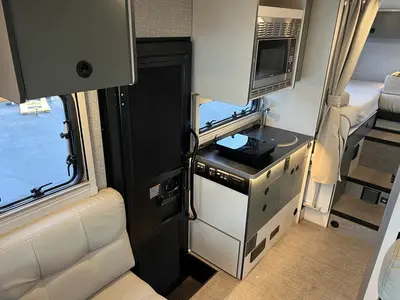 2025 Winnebago Ekko photo 12