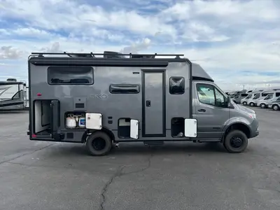 2025 Winnebago Ekko photo 23