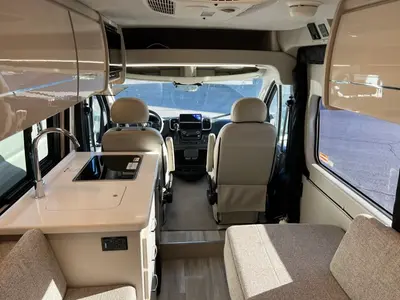 2026 Thor Motor Coach Rize photo 3