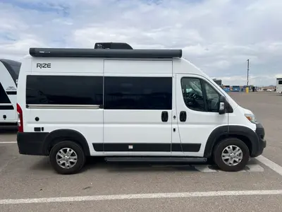 2026 Thor Motor Coach Rize photo 19