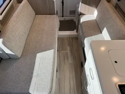 2026 Thor Motor Coach Rize photo 12
