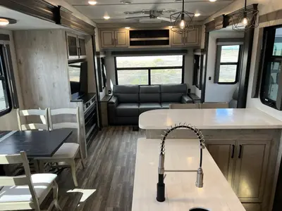 2023 Keystone Wheel Avalanche 338GK photo 2