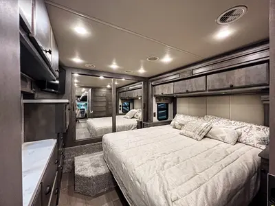 2023 Tiffin Motorhomes Breeze 33BR photo 18