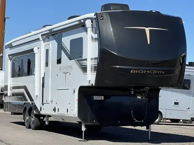 New 2026 Heartland Bighorn 38RE