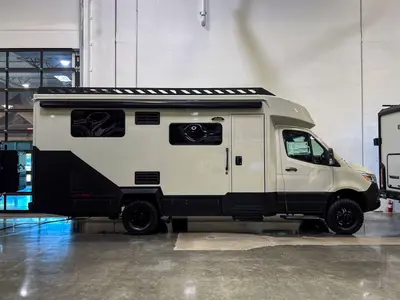 2026 Tiffin Motorhomes Open Trail photo 18