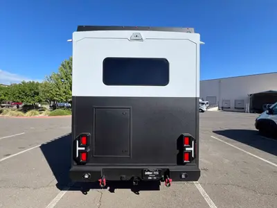 2026 Tiffin Motorhomes Open Trail photo 17