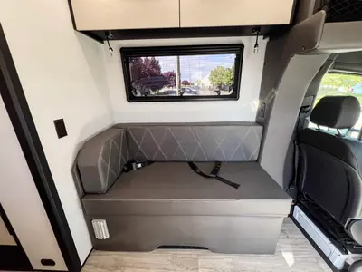 2026 Tiffin Motorhomes Open Trail photo 6