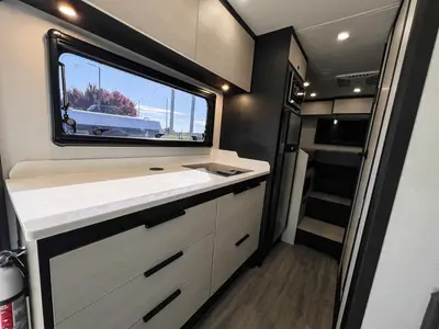 2026 Tiffin Motorhomes Open Trail photo 7