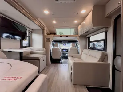 2026 Thor Motor Coach Delano photo 3