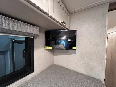2027 Thor Motor Coach Magnitude photo 20