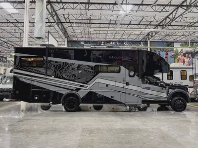 2027 Thor Motor Coach Magnitude photo 23