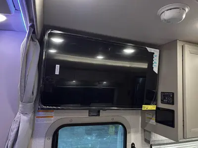 2027 Thor Motor Coach Magnitude photo 11