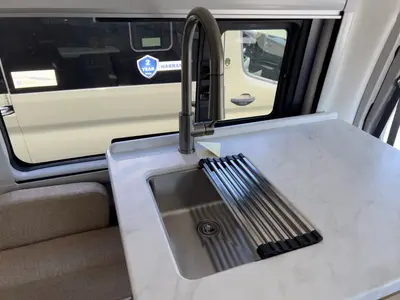 2027 Thor Motor Coach Talavera photo 6