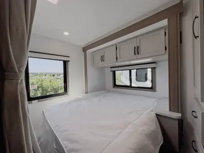 2027 Entegra Coach Odyssey SE photo 18