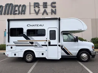 2027 Thor Motor Coach Chateau photo 17