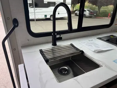 2027 Thor Motor Coach Chateau photo 10