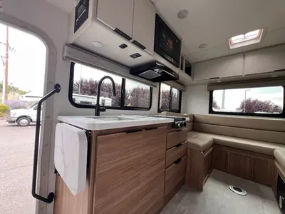 2027 Thor Motor Coach Chateau photo 7