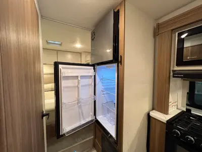 2027 Thor Motor Coach Chateau photo 17