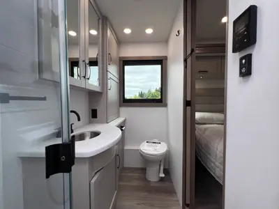 2027 Entegra Coach Vision XL photo 25