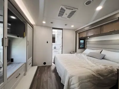 2027 Entegra Coach Vision XL photo 19