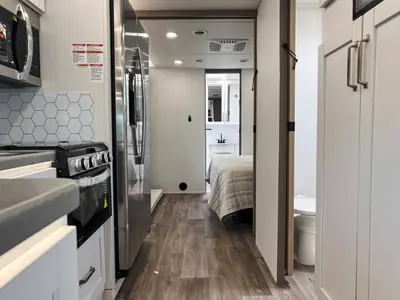 2027 Entegra Coach Vision XL photo 18
