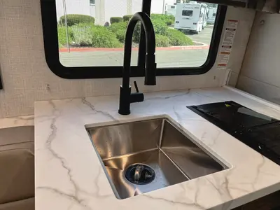 2027 Thor Motor Coach Chateau photo 12