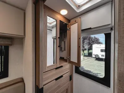 2027 Thor Motor Coach Chateau photo 17