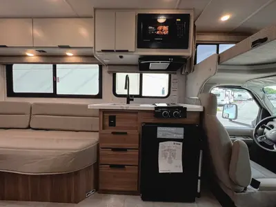 2027 Thor Motor Coach Chateau photo 9