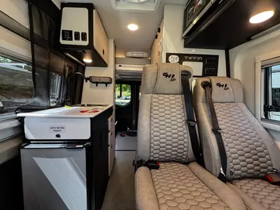 2027 Tiffin Motorhomes GH1 photo 4